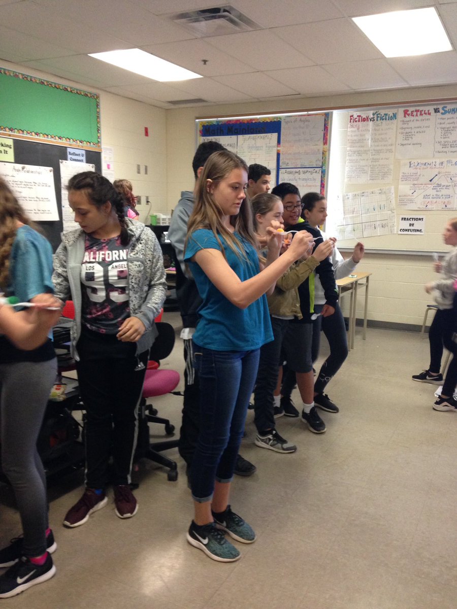 LDubsGatestone's tweet image. Friday Five: 3-2-1 Fling #colourchallenge #class78