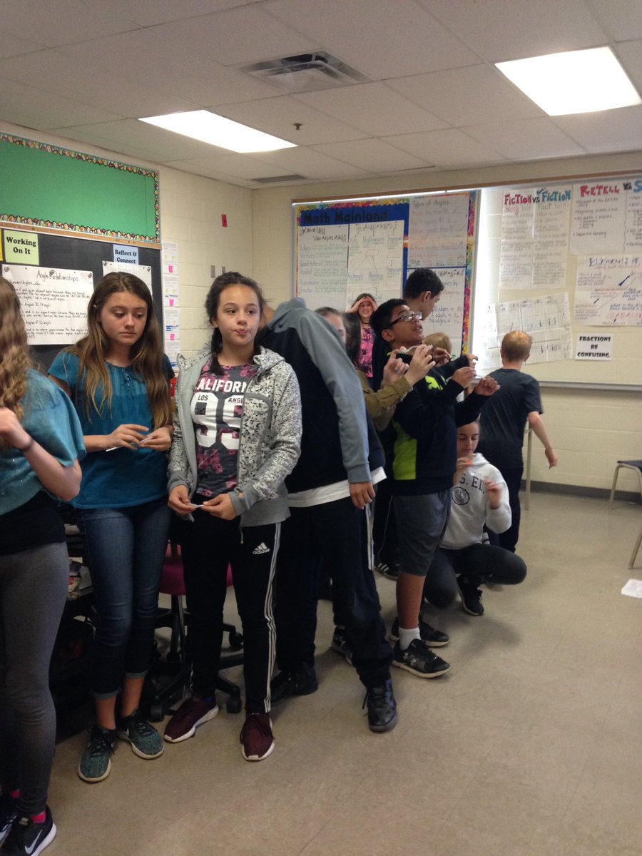 LDubsGatestone's tweet image. Friday Five: 3-2-1 Fling #colourchallenge #class78