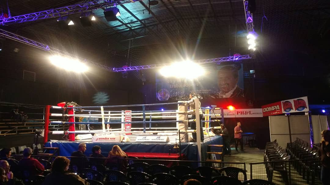 gganim's tweet photo. TRB BOXEO QUILMES
TITULO ARGENTINO SUPERMOSCA

YA INSTALADOS EN PRIMERA FILA !!!

VAMOS TROMBA
VAMOS CHASCOMUS 
VIVA EL BOXEO

#BoxeoChascomus
#tntsports #trbboxeo #therodriguezboxingpromotions https://t.co/nV59l5ZClh