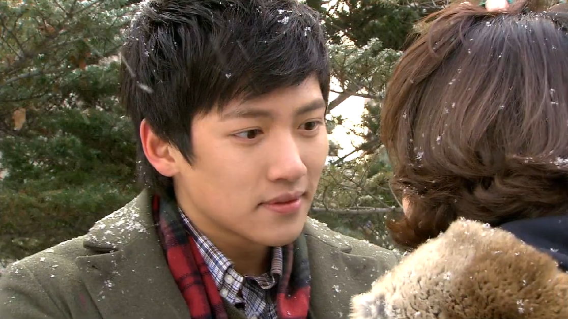 Улыбнись дон хэ. Чжи чан ук улыбнись дон хэ. Тон хэ. Чжон чхан ха. Улыбнись дон хэ.