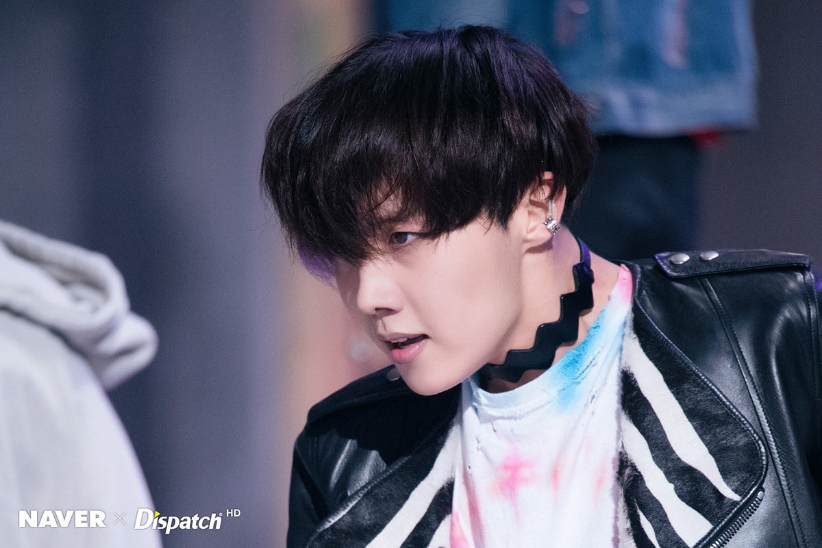 pastel_jhope's tweet photo. 진짜 예쁘다 (๑ᵒ̴̶̷͈᷄ᗨᵒ̴̶̷͈᷅) 눈부셔 ✨
#IVoteBTSBBMAs @BTS_twt https://t.co/ZH81UkJJcu