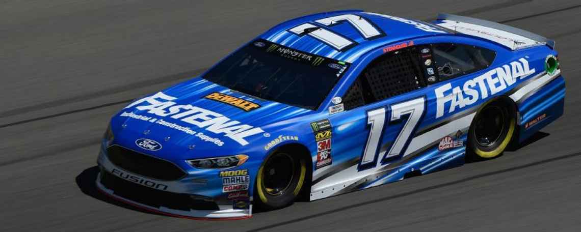 Yates_Doug's tweet photo. Great start to #AllStarRace weekend at @CLTMotorSpdwy! Congrats to @roushfenway  @mattkenseth &amp; @StenhouseJr for sweeping the front row! @roushyates gets 7 of the top 10!  @NASCAR @FordPerformance https://t.co/1UNXX8BekB