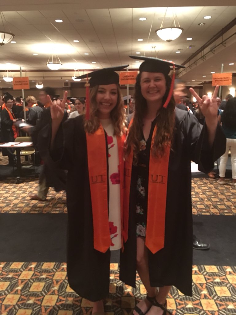CockrellSchool's tweet image. So proud of all our #TexasEngineers graduating tonight!! #HookEm #CockrellGrad18 #utgrad18