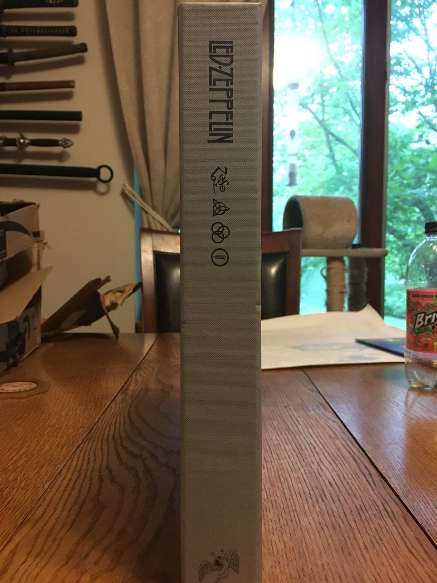 twilk612's tweet image. In a crazy turn of events, I was able to get more box sets for myself. Basically, happy early birthday to me! #LedZeppelin #SuperDeluxeBoxSet #LZIV #Zoso #BroughtToMeBy #RemasterMaster #JimmyPage #AndDiscogs 😍