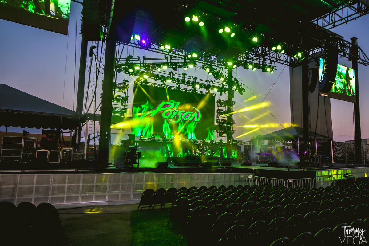 Poison's tweet photo. LET’S GET THIS PARTY STARTED!!! https://t.co/rtWaQWJPJc