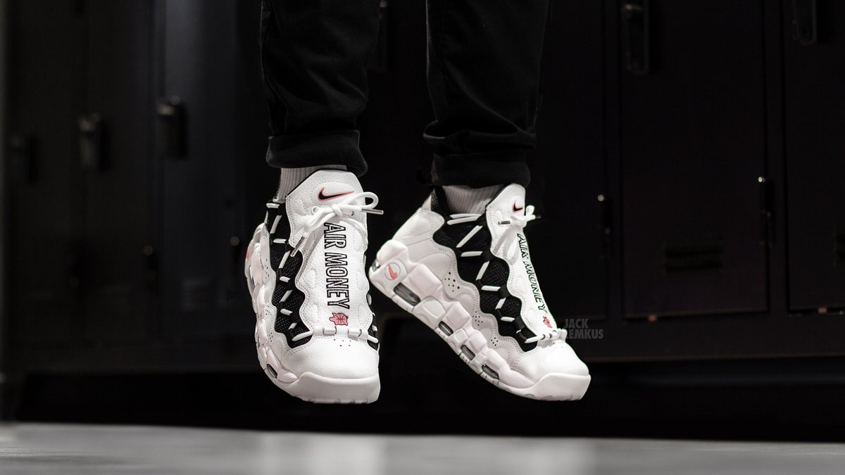 air more money piggy bank