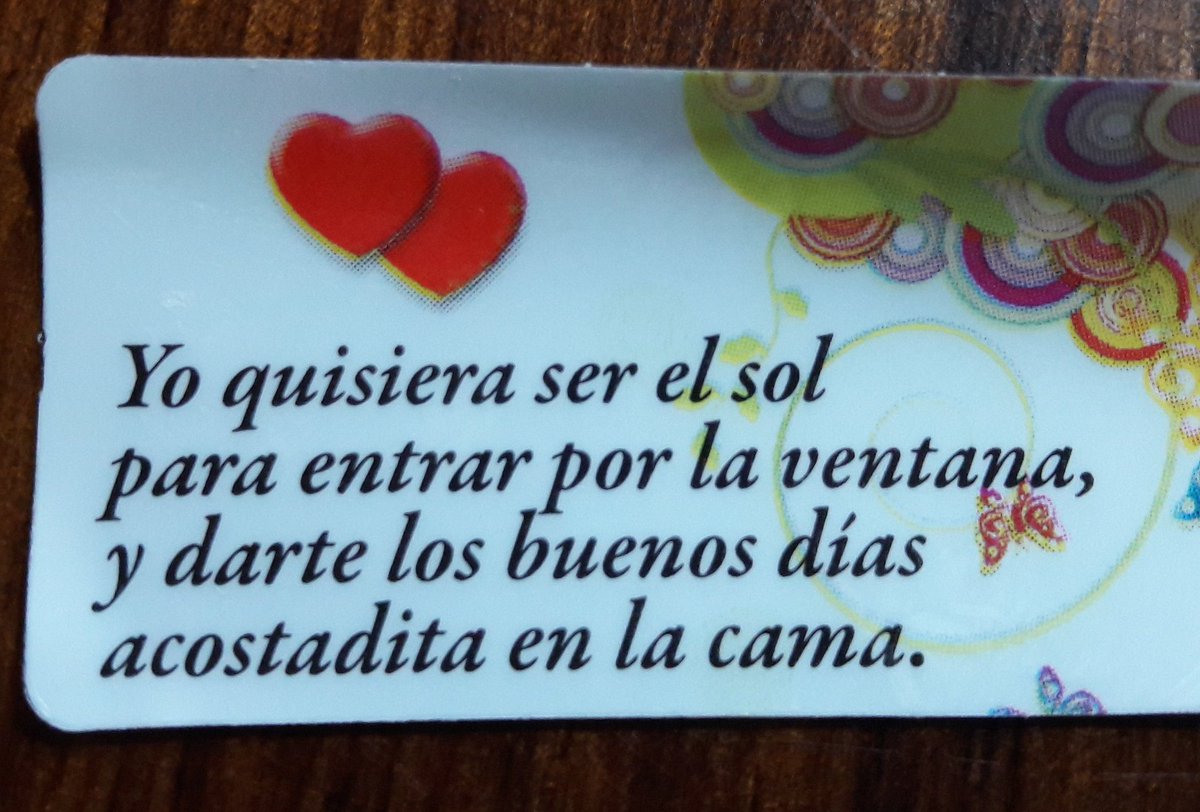 Cada vez más finos los poemas q vienen en el chocolate dos corazones (?) 😒  #Felfort Quién los escribirá?? 🤔😄😄😄, image size:1200x812