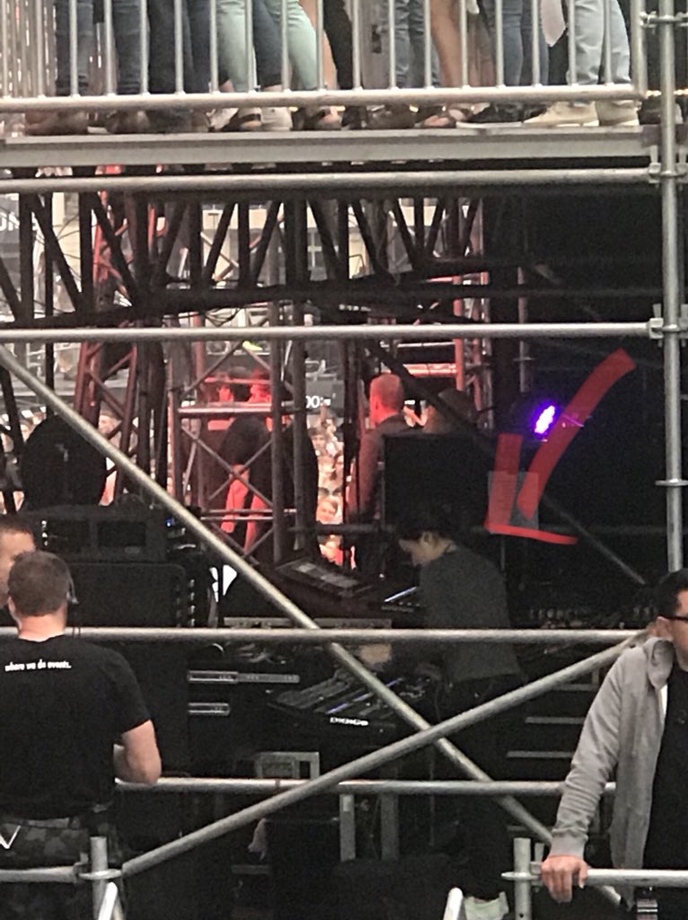 DezalMusic's tweet photo. Other than Jesus, this person is the most impressive!! The TRUE sound Engineer, unseen, but SOOO important!! Great job!! #PulseTwinCities https://t.co/P3NLOGO2U4