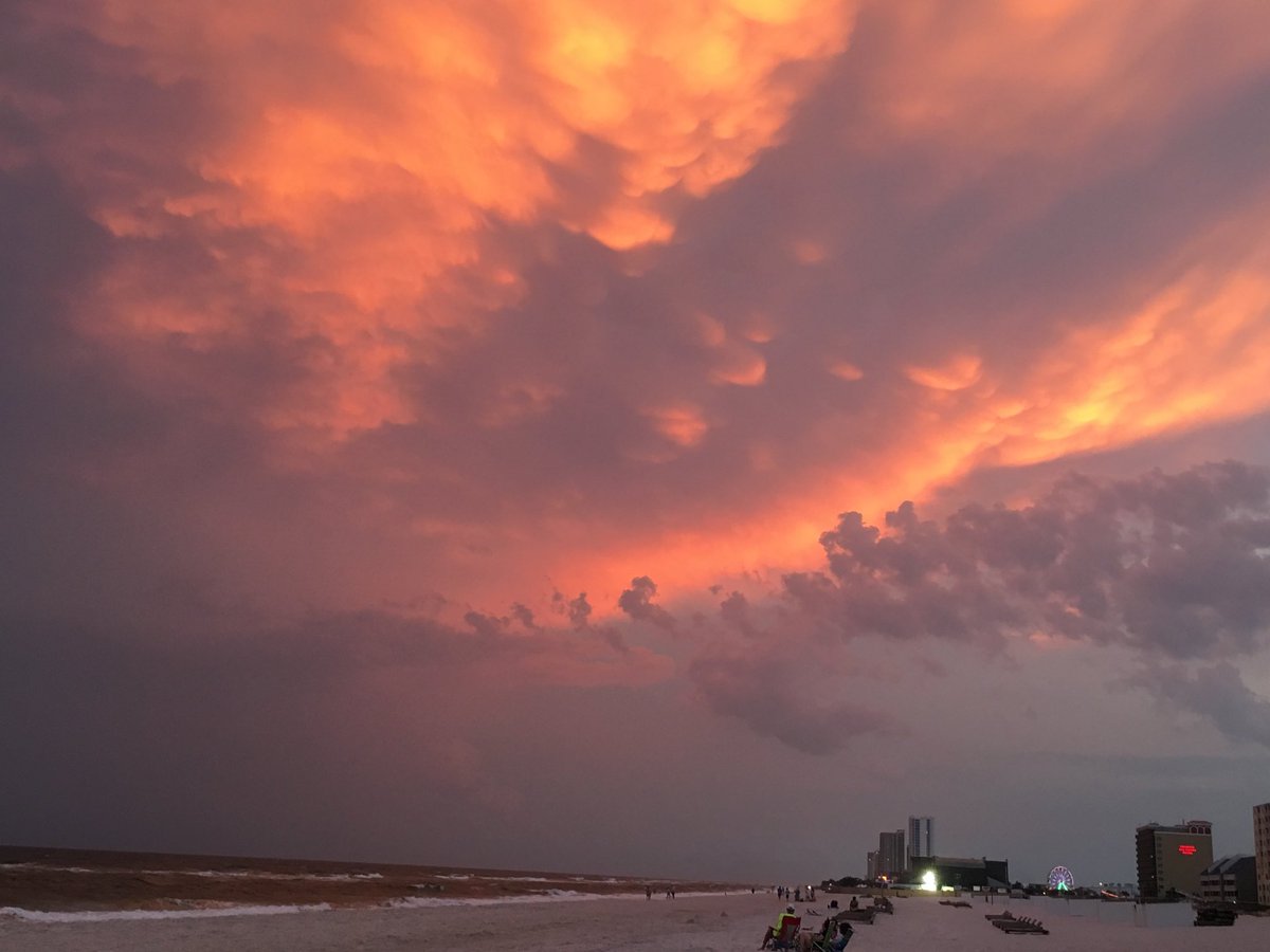 Gulf Shores sunset over #HangoutMusicFestival @spann @VisitALBeaches