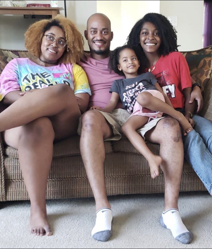 CurlFriendAri's tweet photo. Update: He’s cool af and it went well!
#Kid5(bro) #Kid6(sis) #Kid7(me) https://t.co/MtK850I1aG