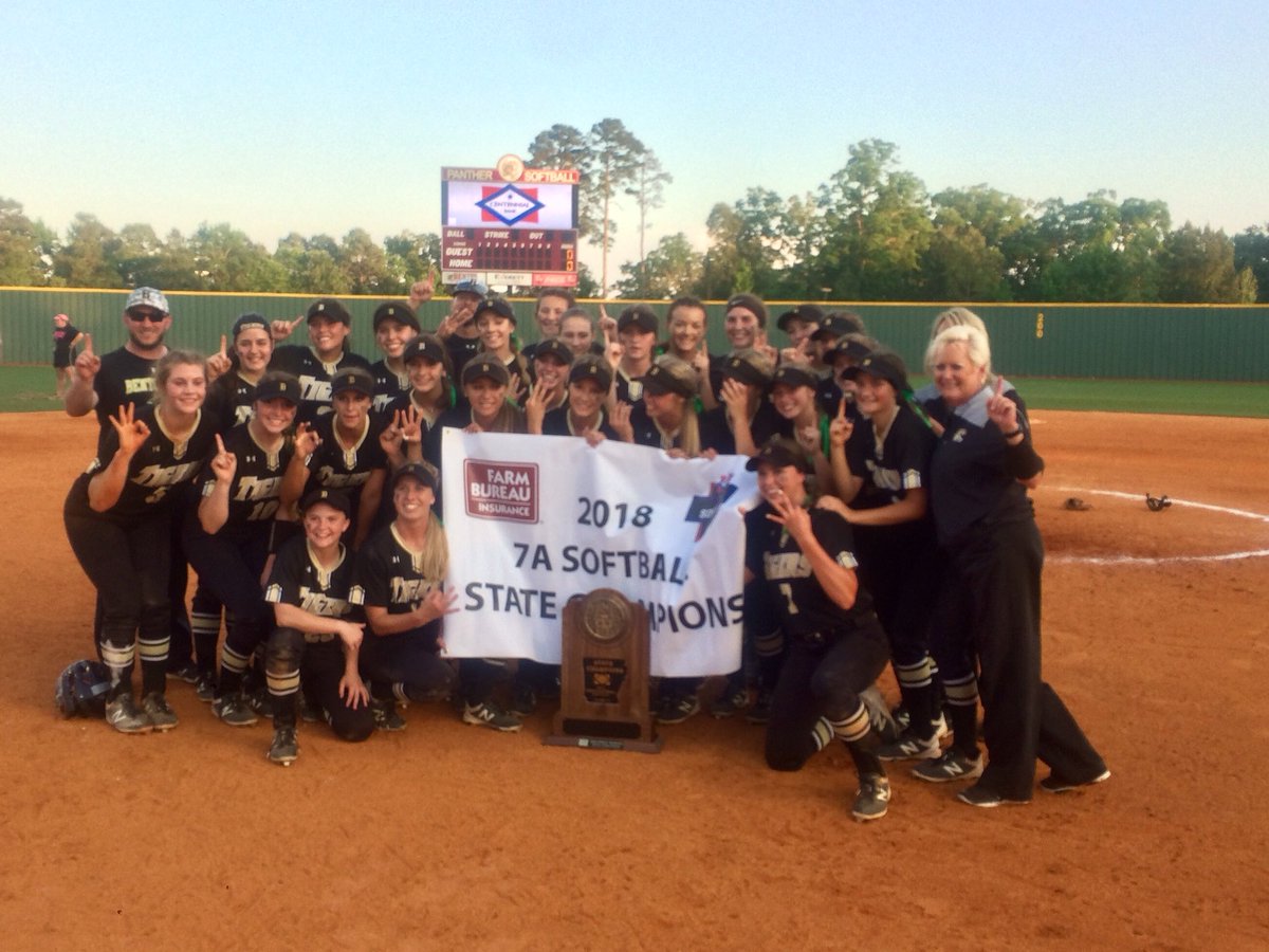 Bville_Schools's tweet photo. Congratulations to the Tiger Softball Team! The ladies are bringing home their third consecutive 7-A State Championship after beating Bentonville West High School 5-1! What a run, ladies! #whereexcellencelives https://t.co/dFwNnqe13G