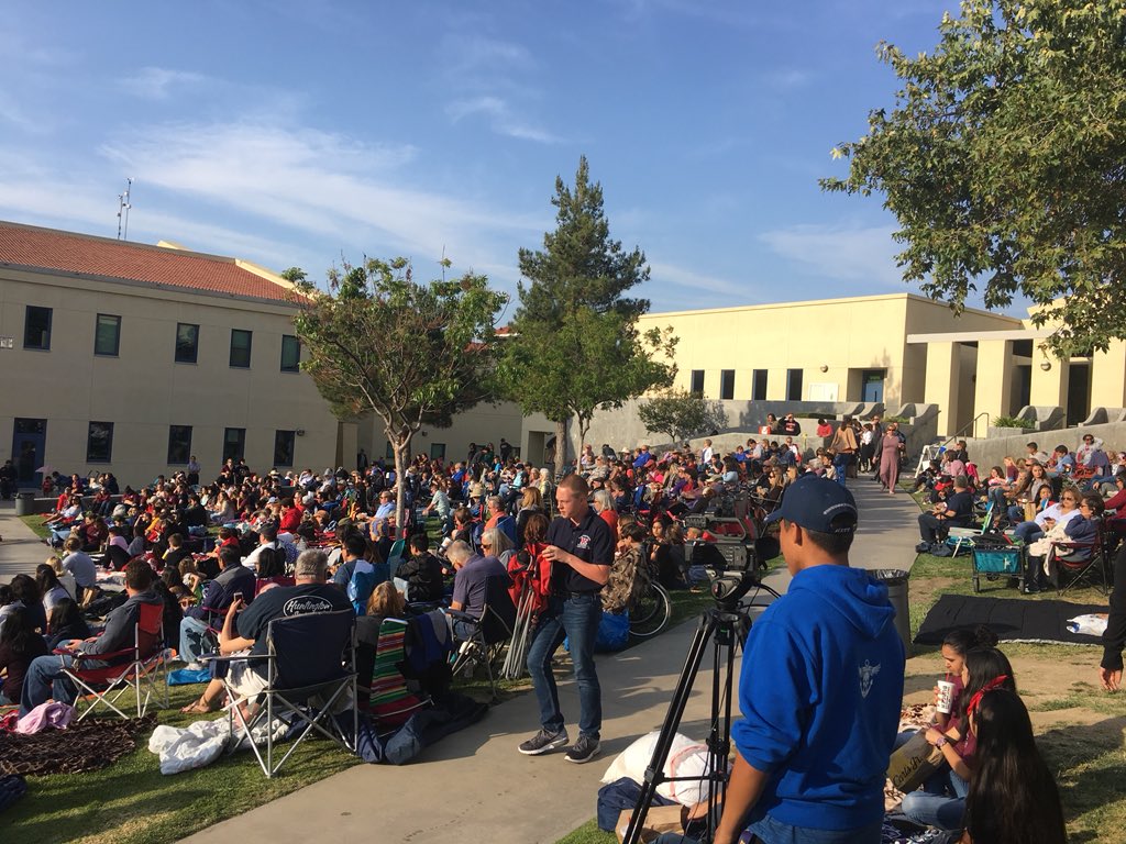 MathArellano's tweet photo. Oh, no big deal. Just a small crowd for the annual @kingchoir BBQ. And people are still pouring in... #ItsPacked #IGTBK https://t.co/fITwb8gH4N