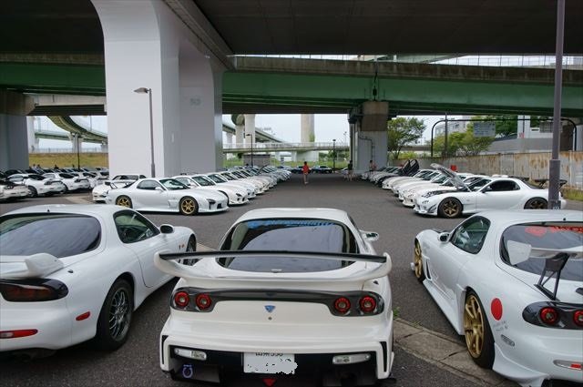 キャンパーぽん こんな感じに安室さんのfdと同じ白fdがずらりと並ぶ٩ W و Rx7 Fd3s 安室透 名探偵コナンゼロの執行人 キャンパーぽん こんな感じに安室さんのfdと同じ白fdがずらりと並ぶ٩ W و Rx7 Fd3s 安室透 名探偵コナンゼロの執行人