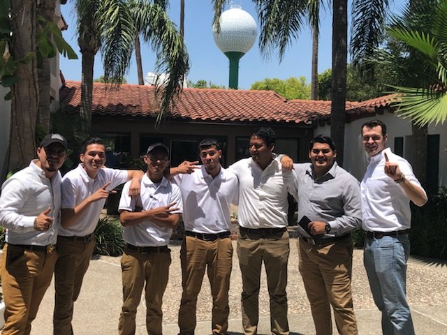 Kyle_Tea's tweet photo. The week's finals stop on the D2C Training Tour - Brownsville TX.

If you're looking for heat 🔥, humidity 🌊, unbelievable food 🇲🇽, and a fired-up D2C team that's ready to win 🏆... Then look no further!!

@tracySprint @SprintSouth https://t.co/YtRFUCijIF