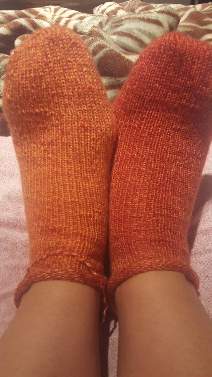 ComingForEwe's tweet image. let's keep the sock train going
#knitting #handknit #handknitsocks