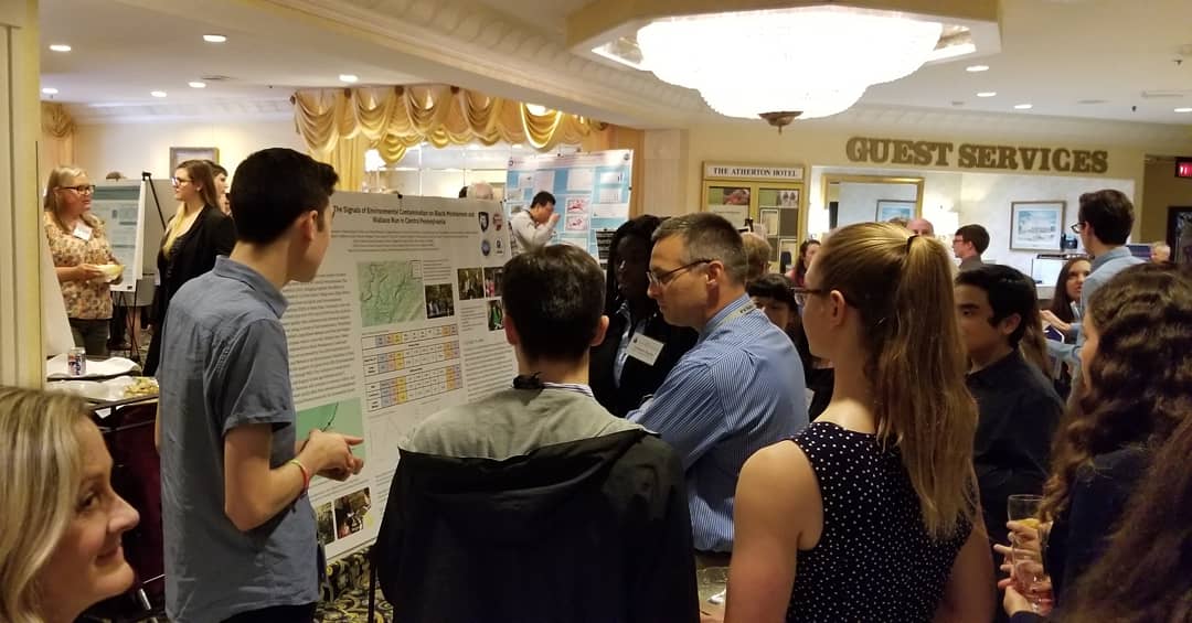 TeenShaleNet's tweet photo. Presented our findings at the #ShaleNetwork conference today.  @StateCollegeSD @StateCollegeHS @PSUEarth @BrantleyPSU @zanolith https://t.co/sYSbU2ZxSm