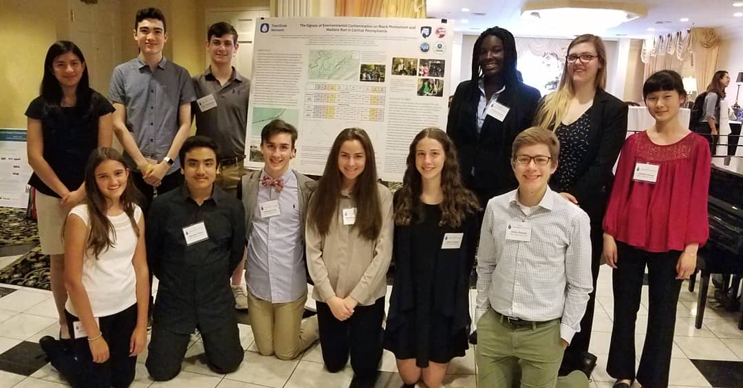 TeenShaleNet's tweet photo. Presented our findings at the #ShaleNetwork conference today.  @StateCollegeSD @StateCollegeHS @PSUEarth @BrantleyPSU @zanolith https://t.co/sYSbU2ZxSm