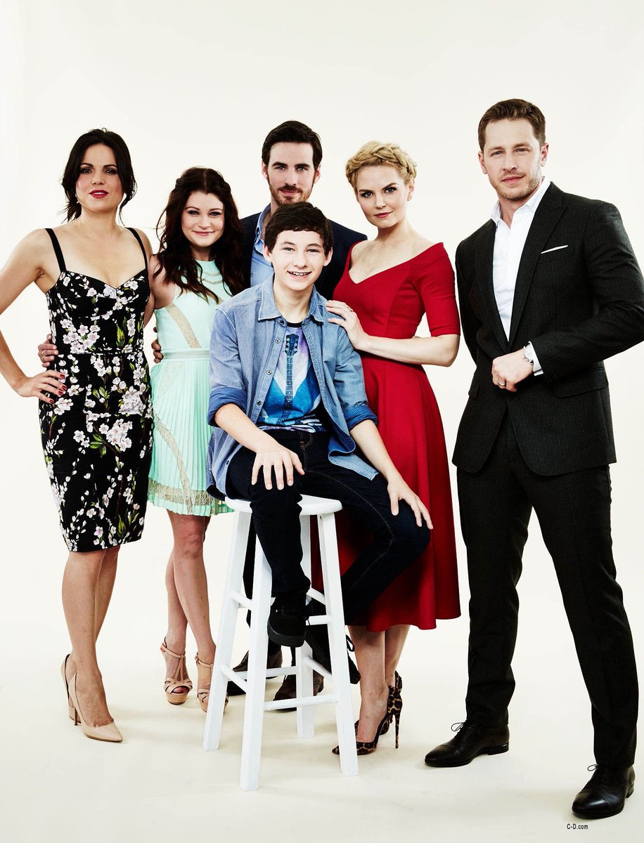 Mltfandomxouat's tweet photo. Tonight was the last episode of #OnceUponaATime This show has meant so much to me. I want to thank the cast and crew for creating such an amazing show that will be with us forever. Long live SwanQueen. And good luck to the cast and crew! @jenmorrisonlive @LanaParrilla @OnceABC https://t.co/p708dot40N