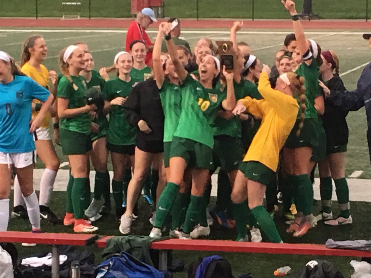 SoccerLindbergh's tweet photo. In a hard fought battle against a great Oakville team, the girls won the district final on an OT goal from Kati Miller https://t.co/sEnlItYwM5
