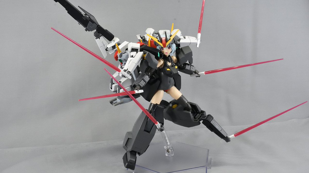 ダメ人間 プラ板と和解したい人 新刊に載せた娘を紹介 本日は セラヴィーガンダム Gnhw 3g です フレズヴェルグを素体に使っています 頭部アンテナはジャンクとセラフィム胴体パーツで製作 後ろのセムはセラフィムから改造で 個々に独立可動が出来