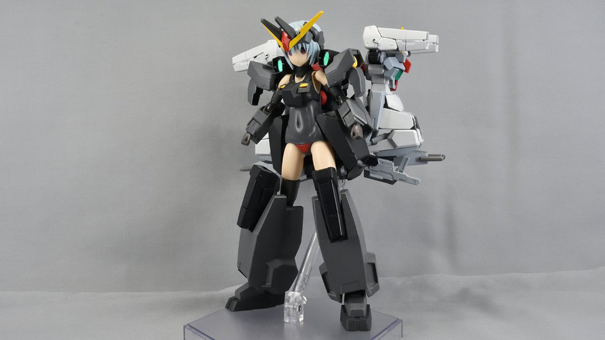 ダメ人間 プラ板と和解したい人 Twitterissa 新刊に載せた娘を紹介 本日は セラヴィーガンダム Gnhw 3g です フレズヴェルグを素体に使っています 頭部アンテナはジャンクとセラフィム胴体パーツで製作 後ろのセムはセラフィムから改造で 個々に独立可動が出来