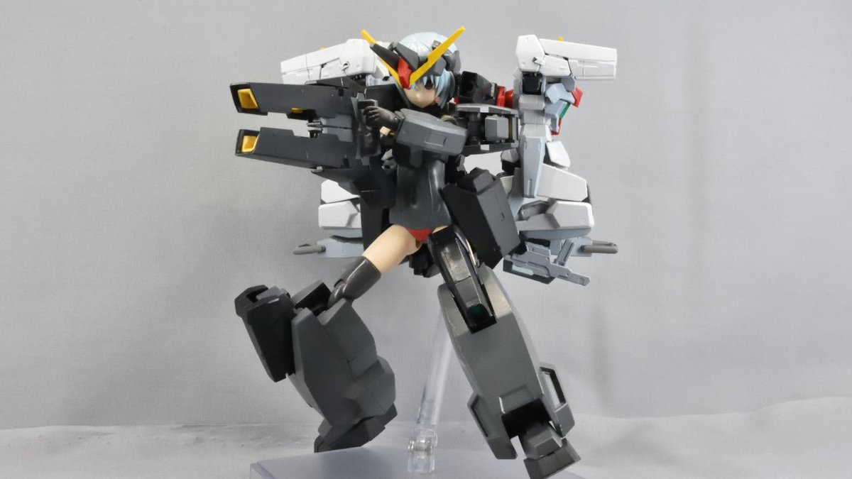 ダメ人間 プラ板と和解したい人 新刊に載せた娘を紹介 本日は セラヴィーガンダム Gnhw 3g です フレズヴェルグを素体に使っています 頭部アンテナはジャンクとセラフィム胴体パーツで製作 後ろのセムはセラフィムから改造で 個々に独立可動が出来
