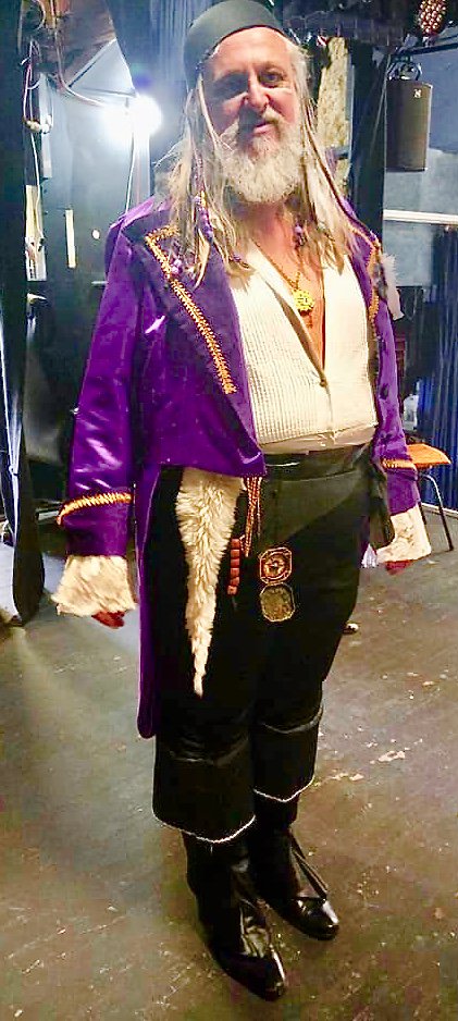 rollaboutcomedy's tweet image. Two weeks to go 'til #murderatthemansion You can book your tickets at johnwikmanproductions.com.au/tickets-2/ Come and see TJ at work and other amazing people too ;)