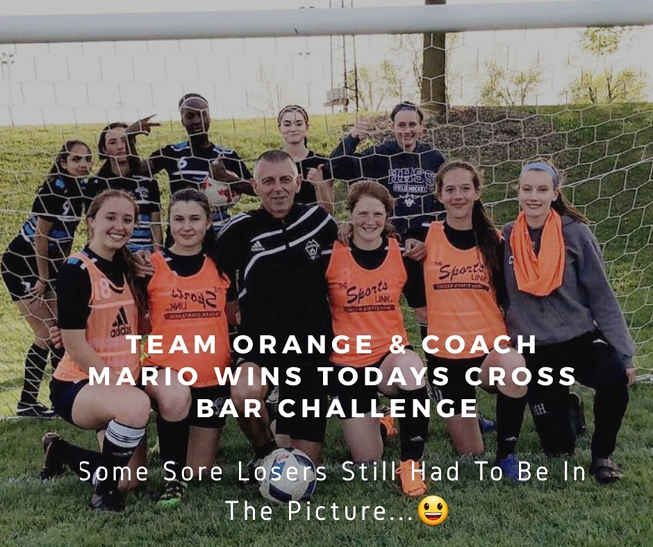 KSCCoachLuis's tweet image. Good to be outdoors and connecting as a team at the right time.

Some competitive games during tonight's session with our technical director Mario Halapir.

#competitivefun #teamdynamics #teambonding #kitchenereliteacademy #sprinklesomesugar

@KitchenerSC