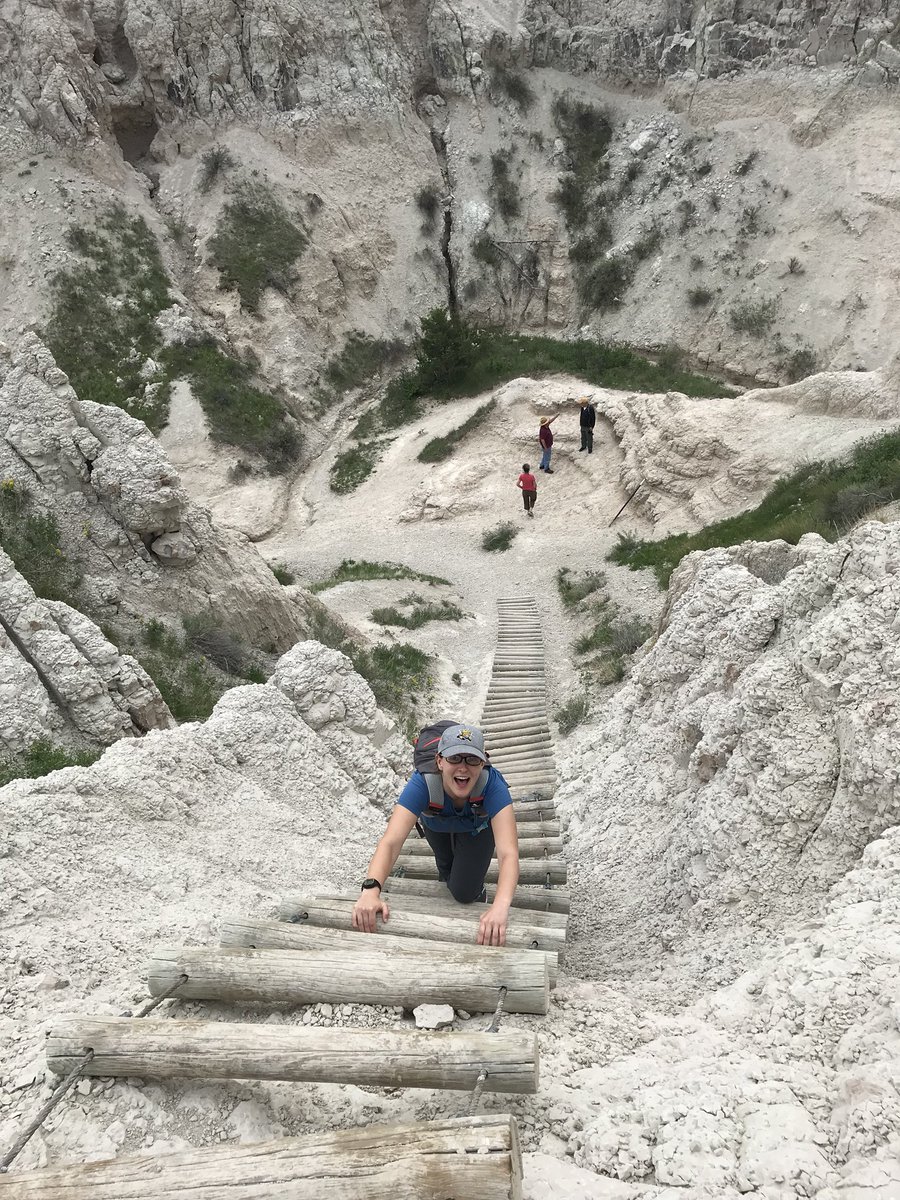emmy_outside's tweet image. Badlands? More like radlands. With @rl_stone #badlandsnationalpark #onaladder #notchtrail