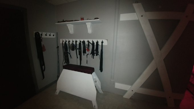 Finished my first session in my new space. Now just enjoying it🍷#finally! https://t.co/PghqeafMbI<a href="/tag/finally"class="tags"><span>#finally</span></a>