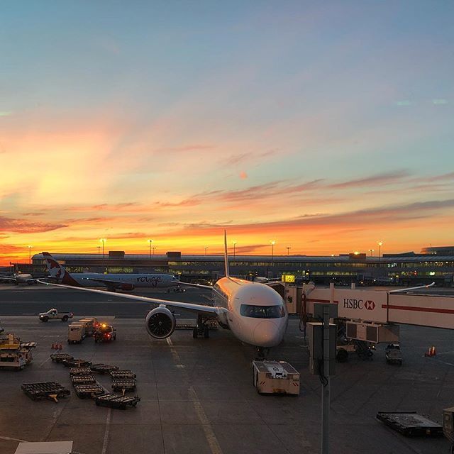 gavspence's tweet photo. Amsterdam bound never felt this good #familyfirst @y.e.n.n.a @coconutkokosnoot https://t.co/Jb6D0yph79 https://t.co/4lX1Zx98TP