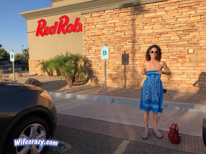 Out for dinner... I just can&rsquo;t keep them in  https://t.co/EdJzcV1ZLc #wifecrazy #Stacie #Redrobin https://t<a href="/tag/redrobin"class="tags"><span>#redrobin</span></a><a href="/tag/stacie"class="tags"><span>#stacie</span></a><a href="/tag/wifecrazy"class="tags"><span>#wifecrazy</span></a>