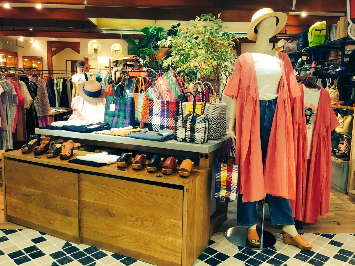 ルミネ横浜 5f フリークスストア ただ今 Yurika Akutsu Popup Shop31日まで開催中 ヴィンテージパーツやアクリル素材を使用したアイテムが魅力のブランドです 21日まではルミネカードで10 オフ ぜひお越しください T Co Wbwzeiwbrq ルミネ横浜 5f フリークスストア ただ今 Yurika Akutsu Popup Shop31日まで開催中 ヴィンテージパーツやアクリル素材を使用したアイテムが魅力のブランドです 21日まではルミネカードで10 オフ ぜひお越しください T Co Wbwzeiwbrq