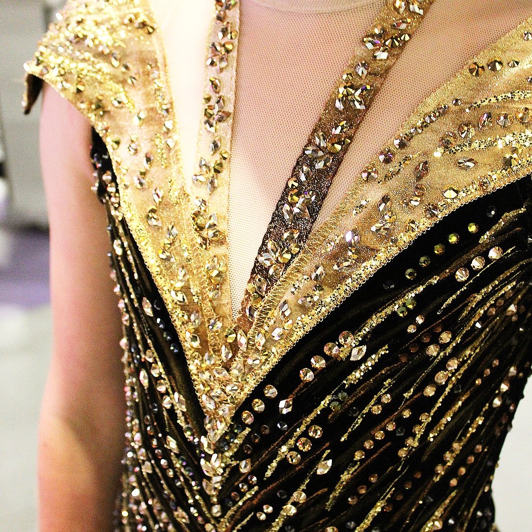 In life, the details are gold! #fashion #fashiondesigner #fashionista