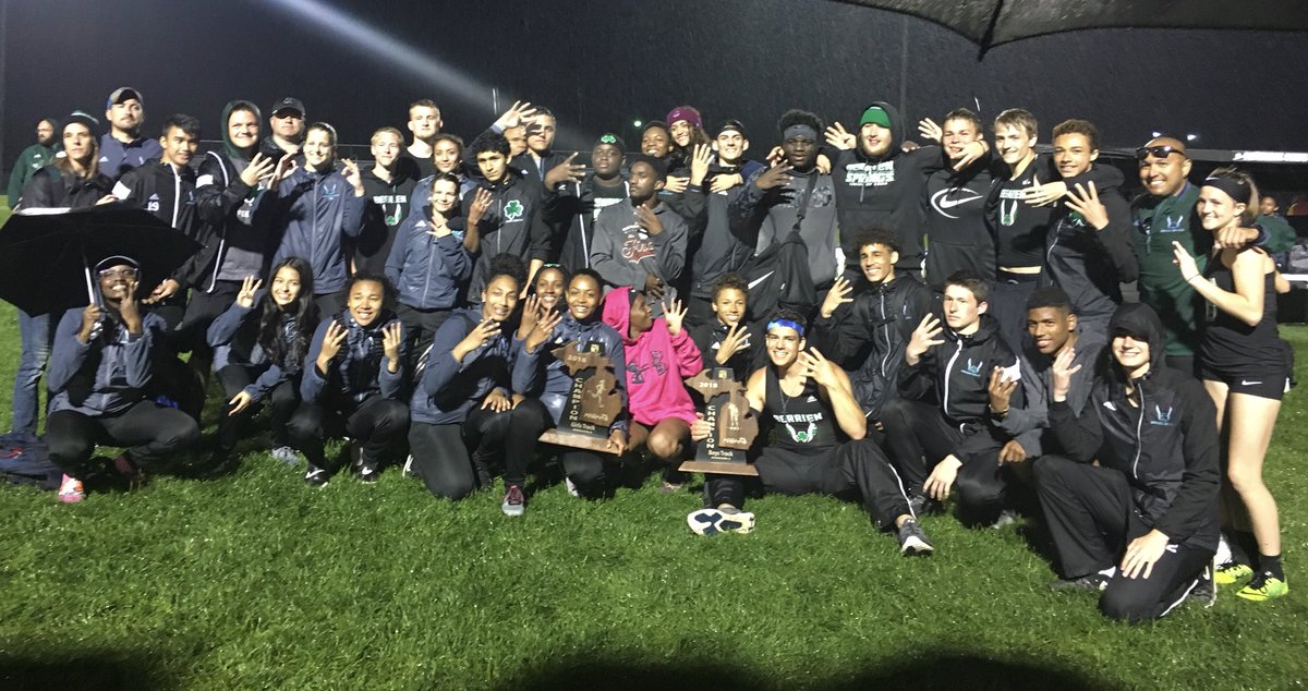 CoachRodriguez2's tweet photo. 2018 Regional Champions!! #rockstrack https://t.co/6xl1pfvKce