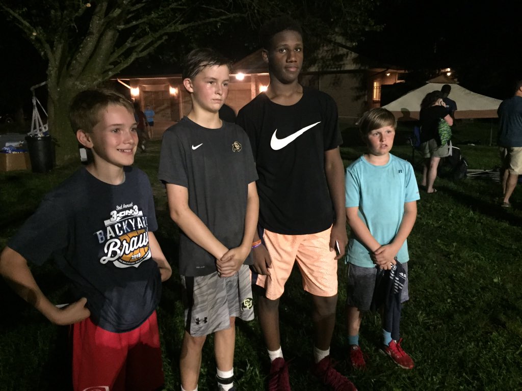 gregorytwells's tweet photo. Middle school runner-up @BackyardBrawlYL 3 on 3 tourney w/ three rising 6th graders and an 8th grader. https://t.co/zxwrmS1yJb