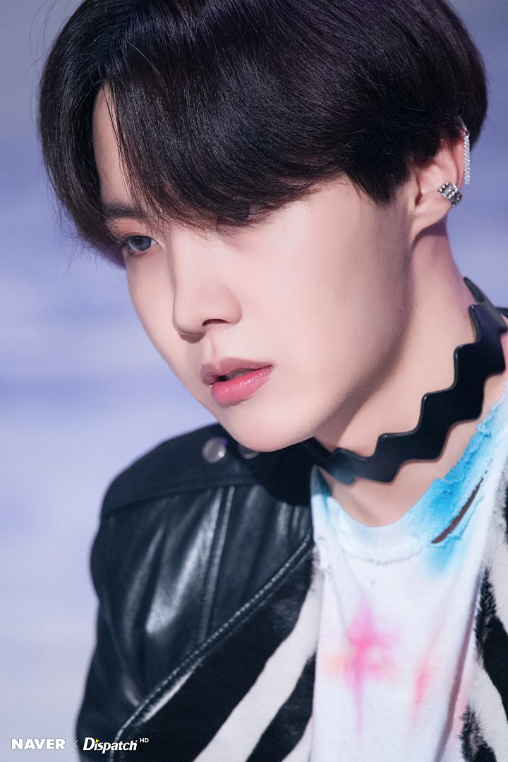 xviienochux's tweet photo. TV연에 HD 포토 | '방탄소년단' 제이홉

[180519] NAVER X DISPATCH - FAKE LOVE MV Behind HD Pics

#IVoteBTSBBMAs @BTS_twt https://t.co/HwqrKim9g6
