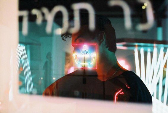 wolfinasuitblog's tweet photo. Listen: “Bodies in a room” by @colinmags at https://t.co/y9Jj90Z3Qh #bodiesinaroom #colinmagalong #wolfinasuit #indie #indiemusic #NewMusic #mustlisten #feelthemusic #indiepop #musicblog https://t.co/SgQ0O8A5RV