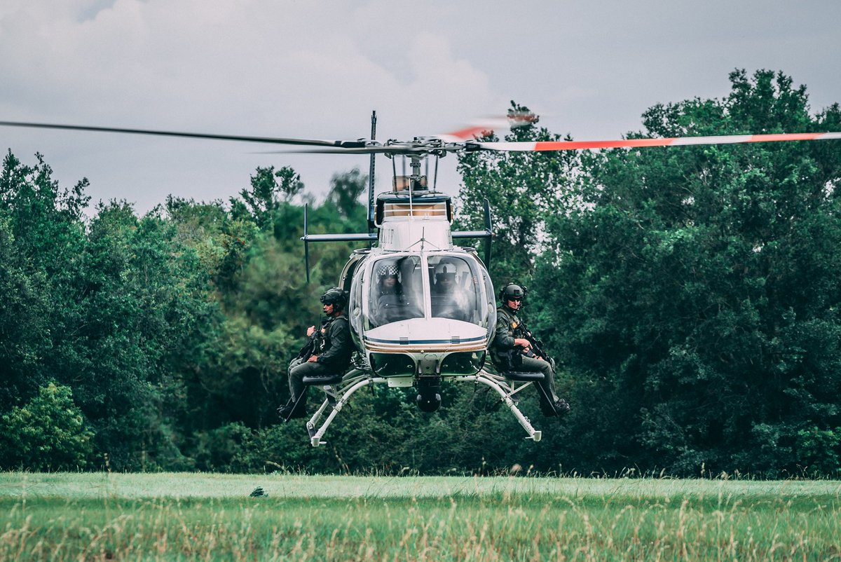 OGEPhotography's tweet photo. Busy week in Orlando. Law Enforcement Aviation units from around the state came together for some great training! @BellFlight @eurocopters https://t.co/vhNVrgzL7c