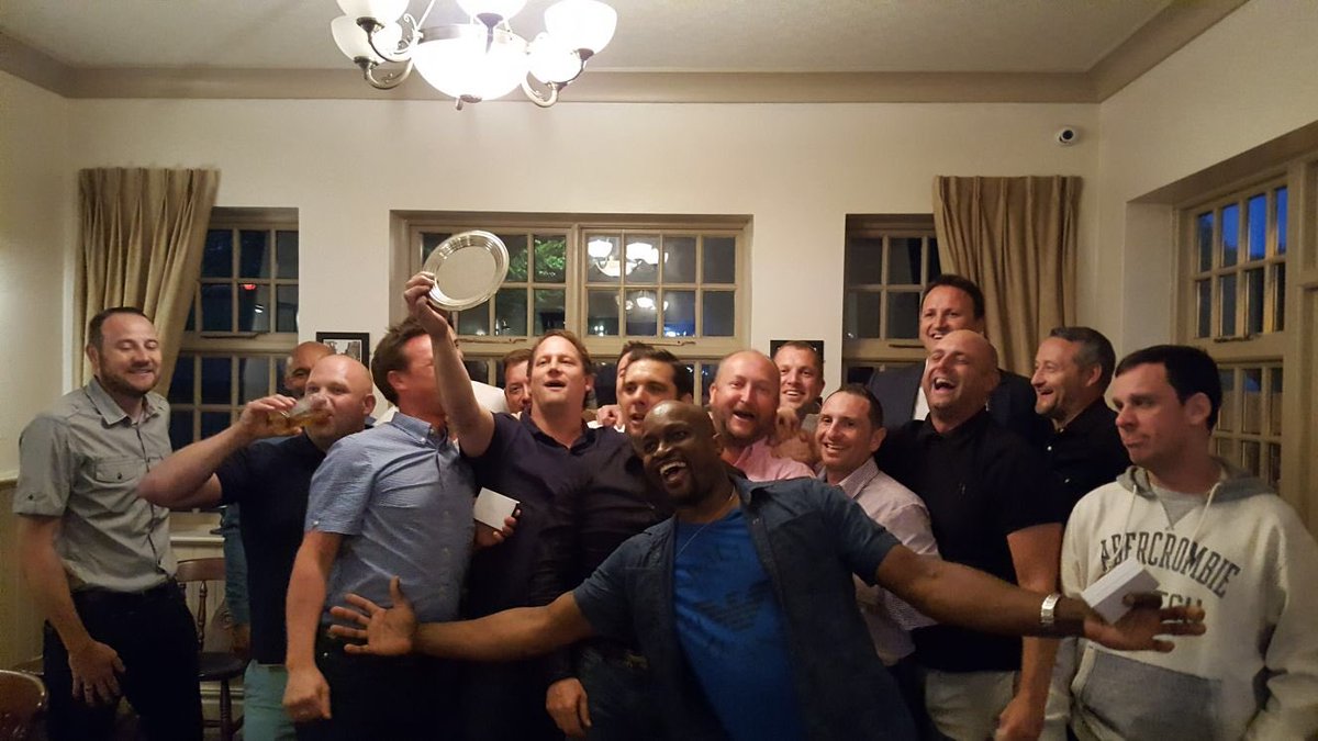 Champions of div 2 <a href="/SouthernVets/">SVFL</a> from our presentation night #upthecudham #cudhamfamily #greenandblackarmy 💚🖤⚽️🍺🍾
