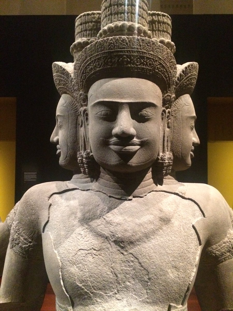 El #AsianCivilizationMuseum de #Singapur es una pasada. Te explican la historia y religiones asiáticas a través del arte y la artesanía!