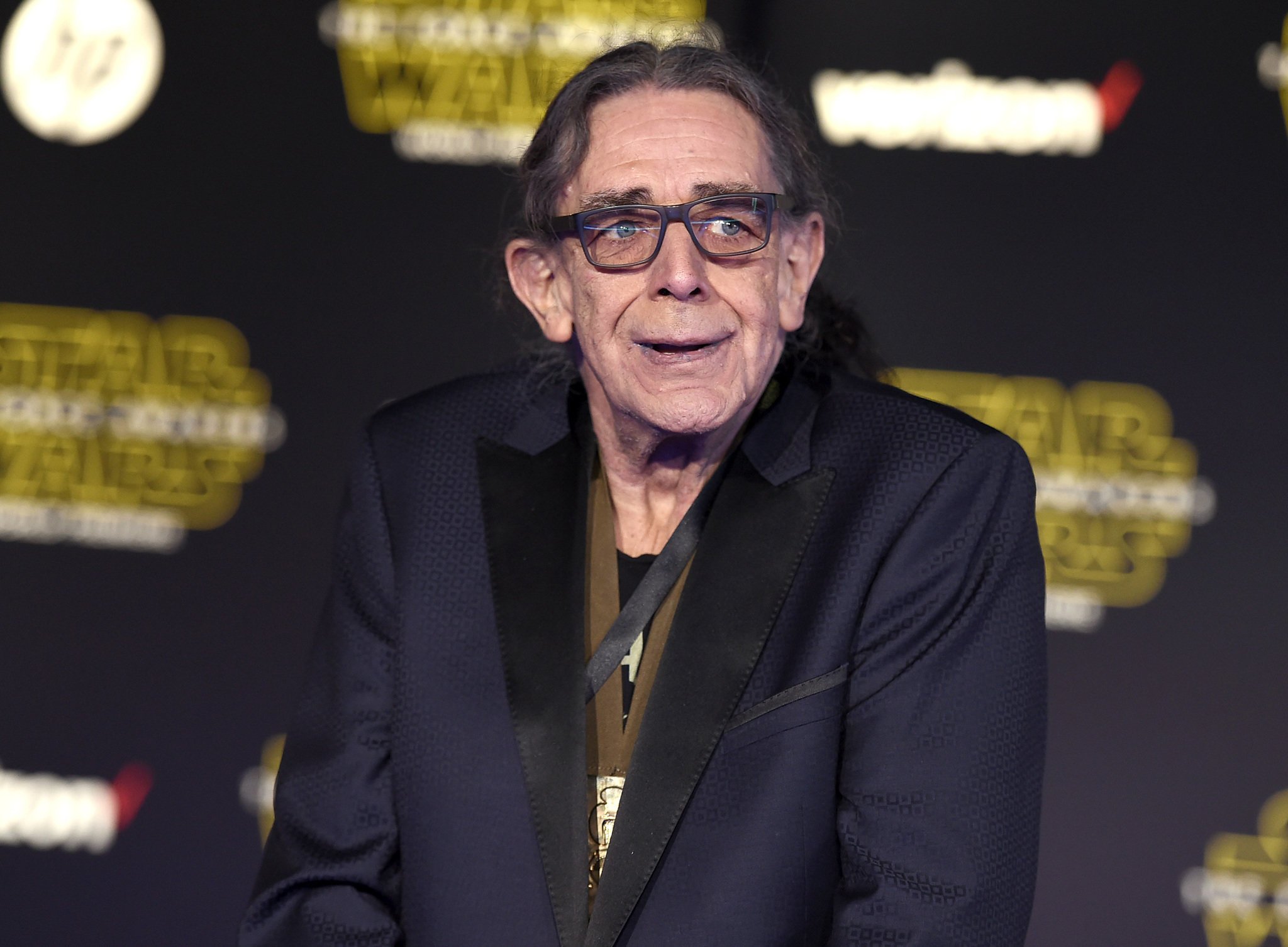 Happy Birthday to the original Chewie, Peter Mayhew! Huurh aaaaahnr uughghhhgh  