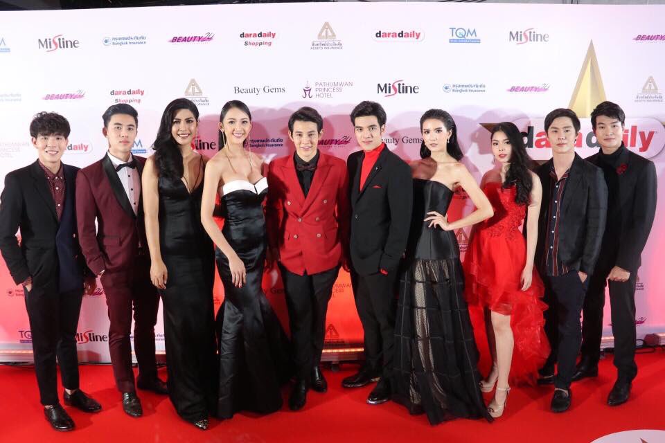 MISSALLNATIONST's tweet photo. ตั๊ก ชลชิชา ร่วมงามร่วมเดินพรมแดงกับดารานักแสดงชื่อดังระดับประเทศ ในงานประกาศรางวัล Daradaily Award ครั้งที่ 7 ขอบคุณชุดสวยๆจากพี่ปลา ฟินนาเล่ ด้วยนะค่ะ
#ourlastdaytheseries #รักสุดใจนายแฟนเด็ก #daradailyAwards7 #DDA2017
#missallnationsthailand https://t.co/nIPlyDfnhQ
