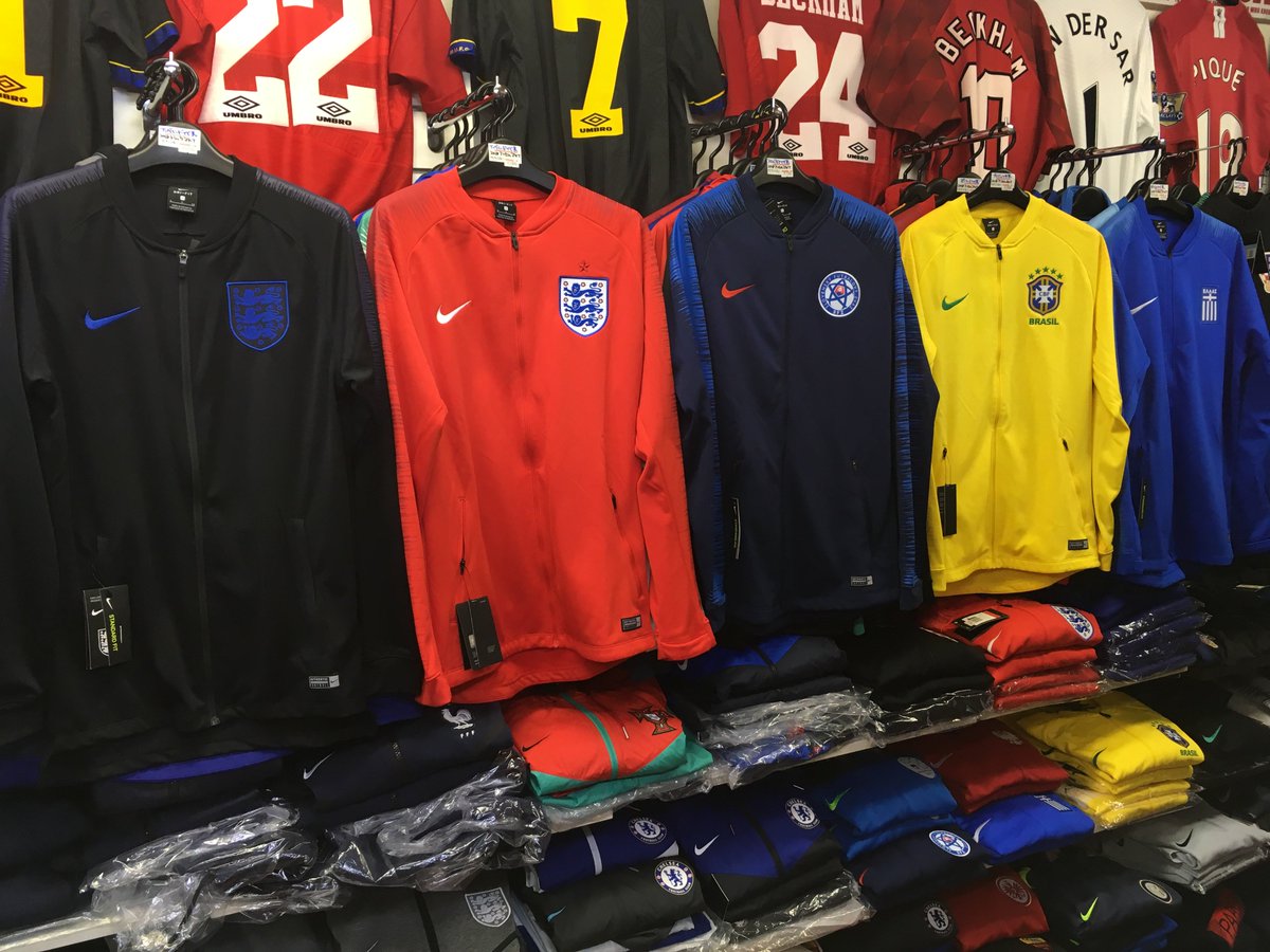 サッカーショップ fcFA on Twitter: "【#NIKE #2018ロシアW杯 各国代表ウェア続々入荷！】 選手が入場時に着用する