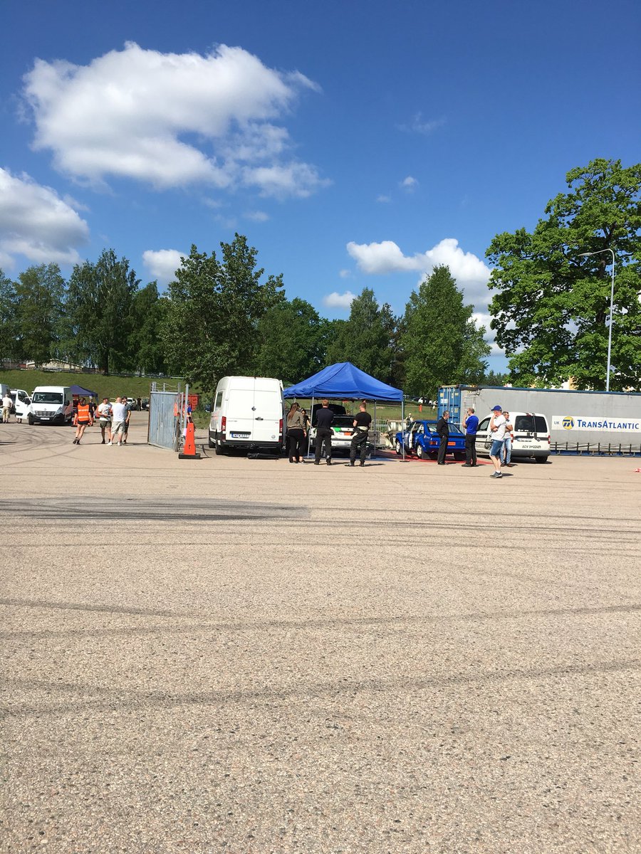 preben67's tweet image. Midsommardansen 2018 enligt alla miljöregler på serviceplatsen .