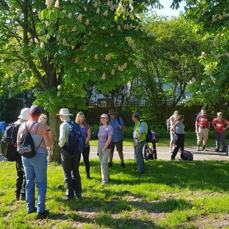 A pause to enjoy the sun &amp; shade #20miles #christianaid justgiving.com/fundraising/pa…