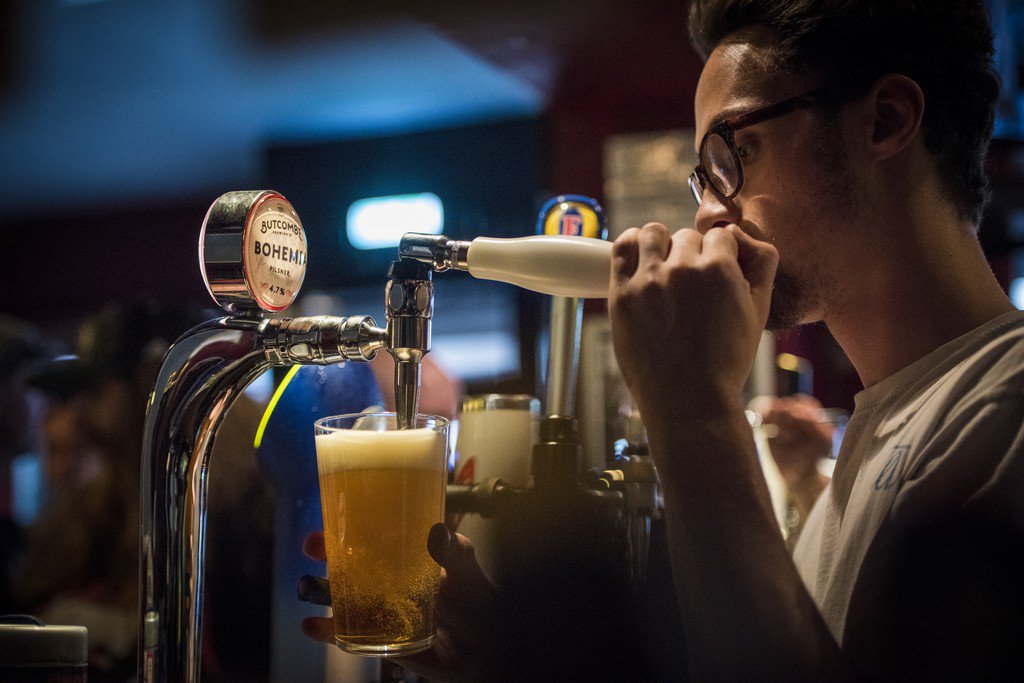 In case you've been living under a rock (no judgement if you have 😛) the #RoyalWedding and the <a href="/FA/">The FA</a> Cup Final are both today! 

Pop on down to your local Butcombe pub: butcombe.com/pubs/ for a day of celebrations. 🎉