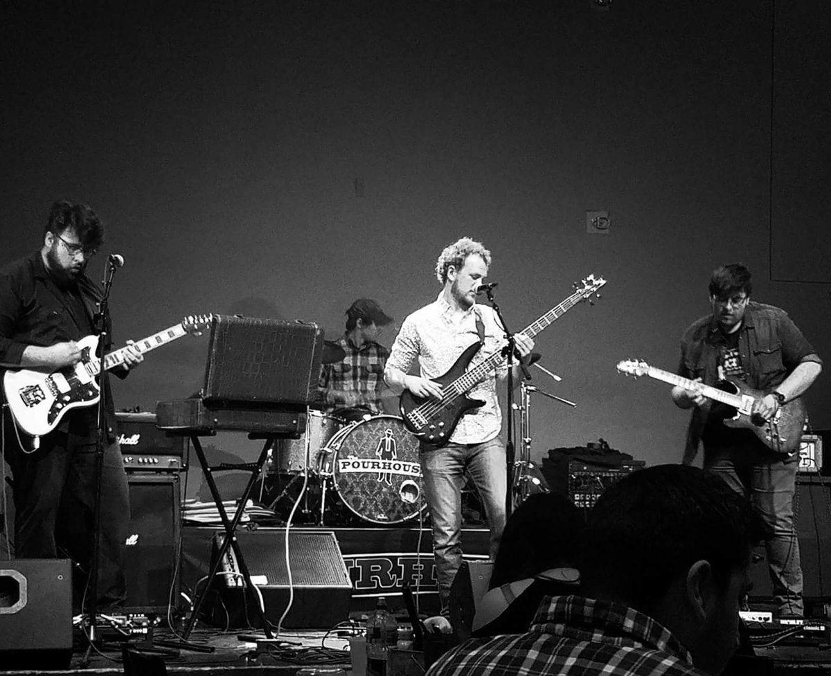 JoshL1997's tweet image. What's cracking Twitter? Haven't been here in a minute.  Just wanted to share one of my favorite shots from our show at the Pourhouse