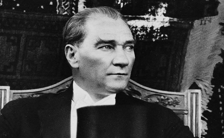 19 Mayıs Atatürk'ü Anma,
Gençlik ve Spor Bayramımız kutlu olsun. 

#19Mayıs1919