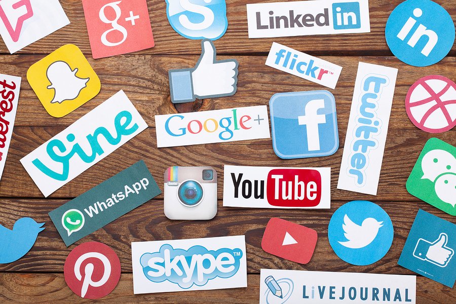 HeyDerekDillon's tweet photo. How Your #Social Footprint Can Make or Break Your #Blog https://t.co/ZyHAyd5n7m https://t.co/QnH86MM4zA